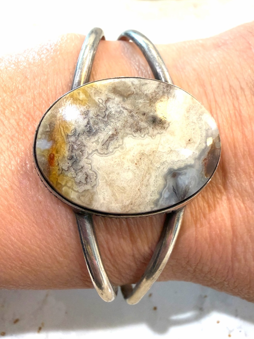 Vintage Navajo Leo Harvey Sterling Silver Agate Cuff Bracelet â Signed LH 18.7g